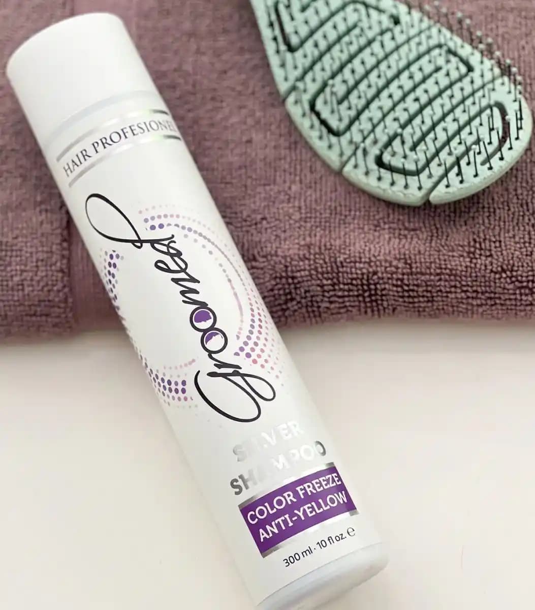 Mor Şampuan Siyah Saça Kullanılır mı? Doğru Bilinen Yanlışlar ve Bakım Önerileri