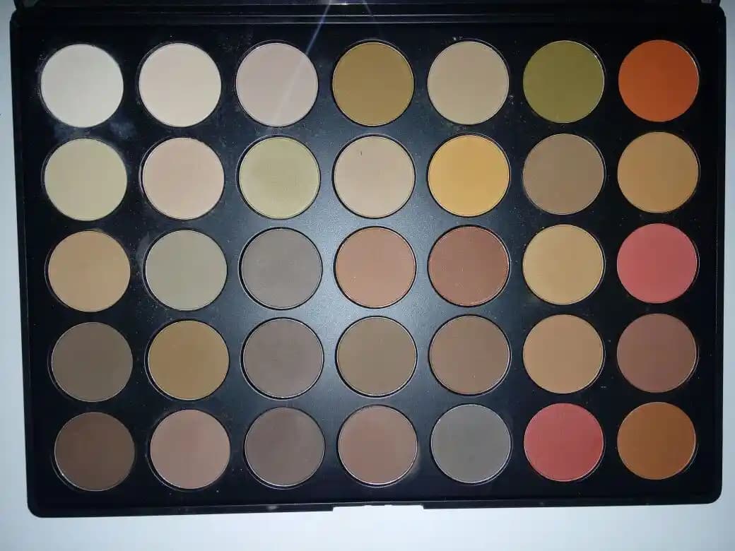 Morphe Far Ürünleri: Zengin Renk Seçenekleri ve Profesyonel Makyaj İpuçları