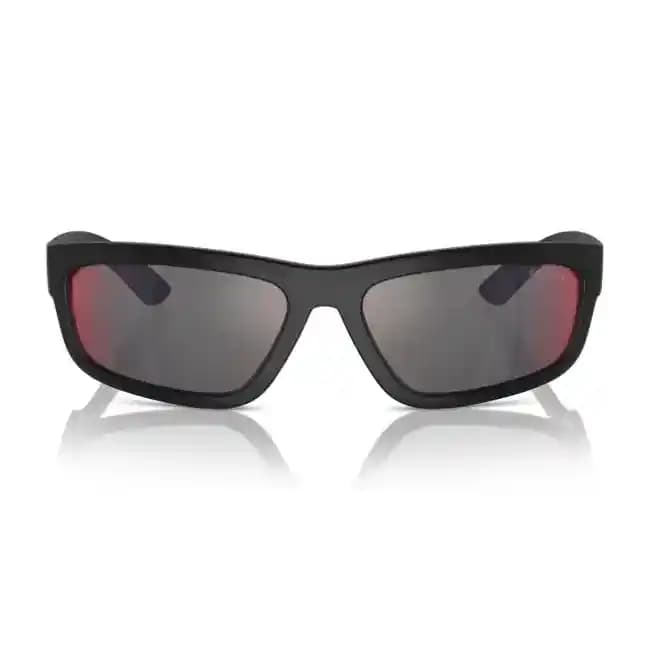 Niche Güneş Gözlüğünde Malzeme Kalitesi: Estetik ve Dayanıklılığın Önemi