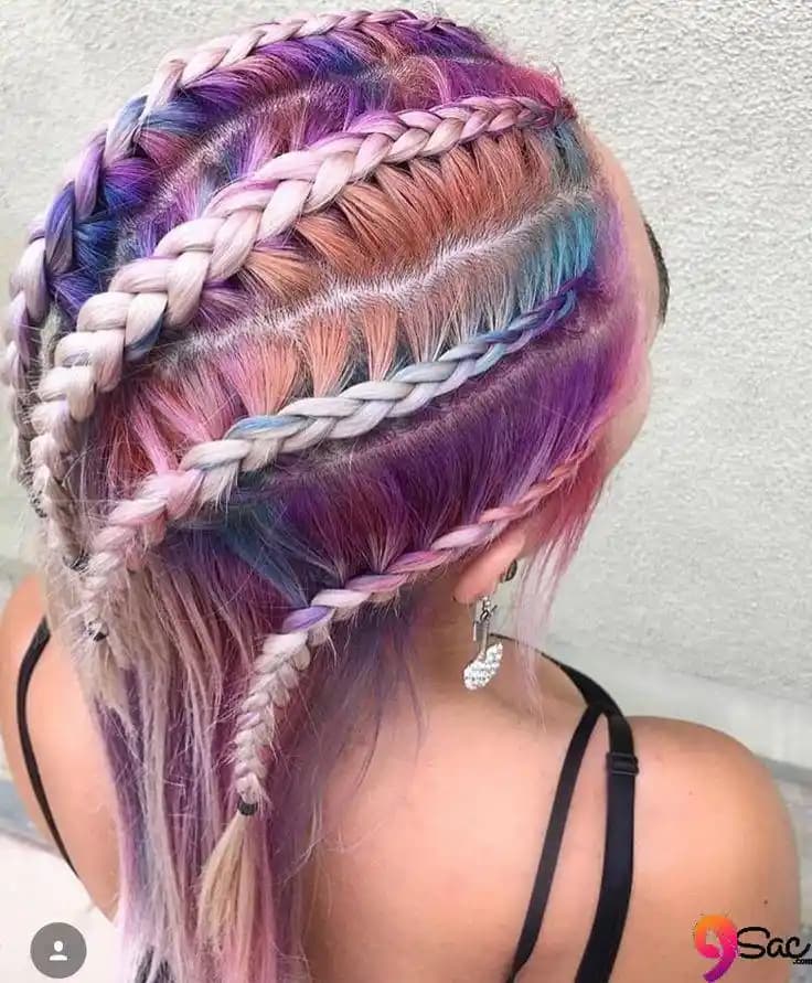 Renkli Saç Modelleri: Trend Renkler, Uygulama Teknikleri ve Bakım Önerileri