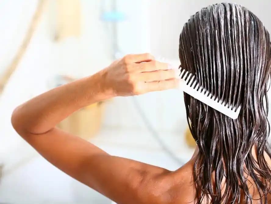 Saç Boyasına Saç Kremi Eklemek: Saç Sağlığını Korumak ve Renk Kalıcılığını Artırmak