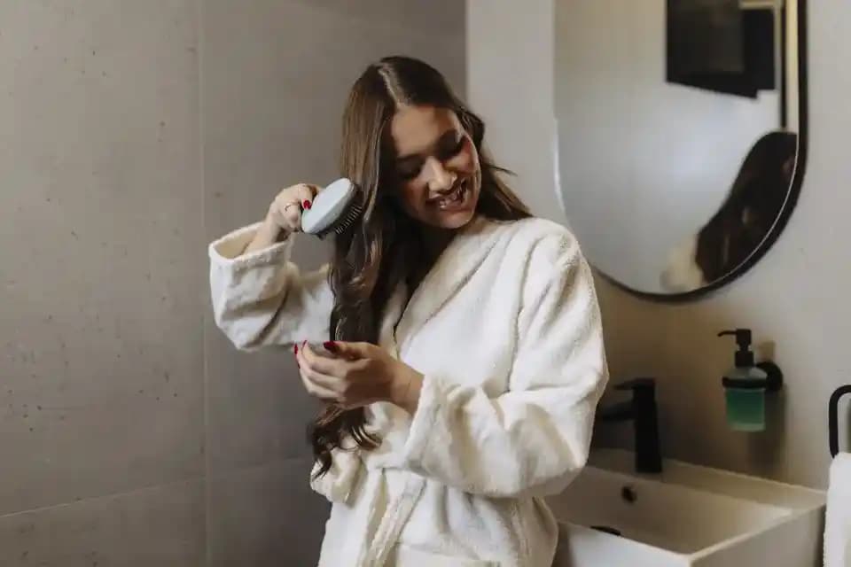 Salisilik Asidin Saça Etkileri ve Doğru Kullanım Rehberi: Saç Sağlığı İçin İnceleme