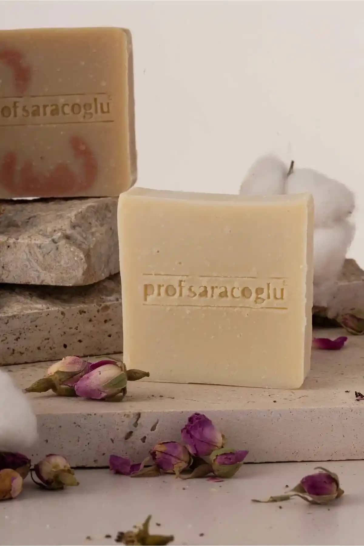 Saraçoğlu Kükürtlü Sabun: Doğal ve Etkili Cilt Bakımı İçin Güvenilir Seçenek