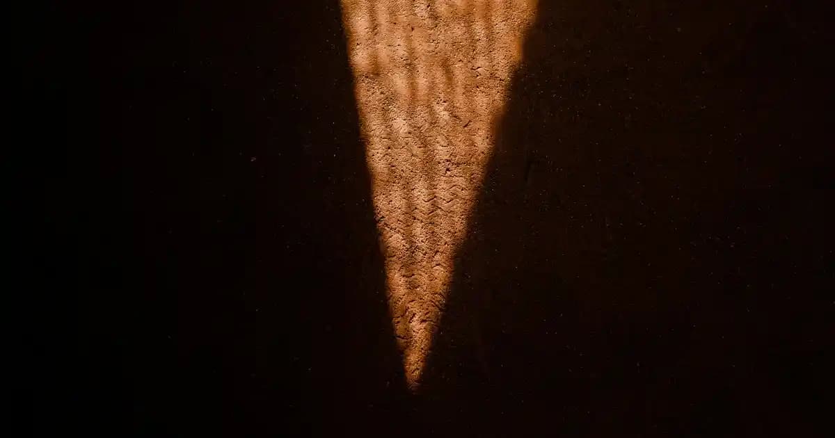 Sea Color 01 Rengi: Deniz Tonlarını Yansıtan Kozmetik Renk Kodu ve Kullanımı