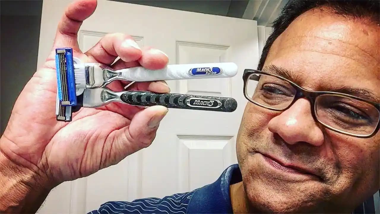 Sensor 3 ve Mach 3 Tıraş Bıçakları: Özellikler, Avantajlar ve Kullanıcı Tercihleri