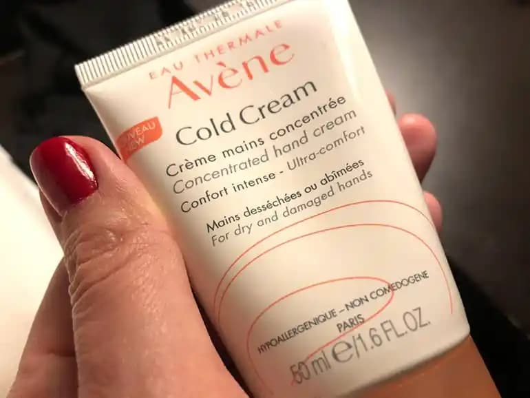 Soğuktan Çatlayan Eller İçin Etkili Krem ve Bakım Önerileri