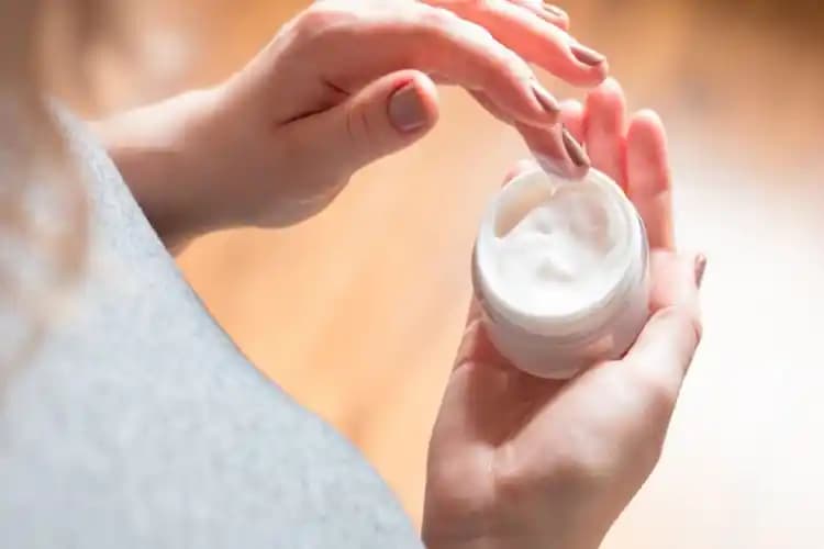 Tarihi Geçmiş Vicks Kullanımının Riskleri ve Güvenli Kullanım Önerileri