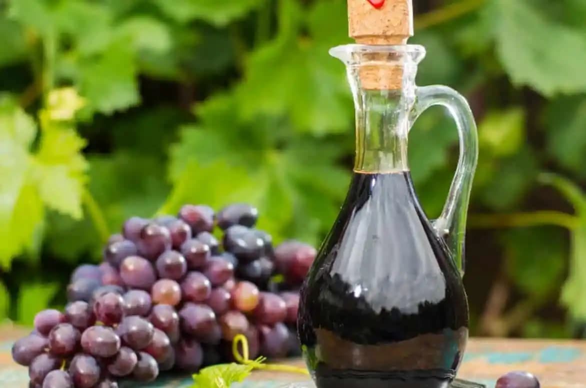 Üzüm Sirkesi ile Kepek Tedavisi: Doğal ve Bilimsel Yaklaşımın Önemi