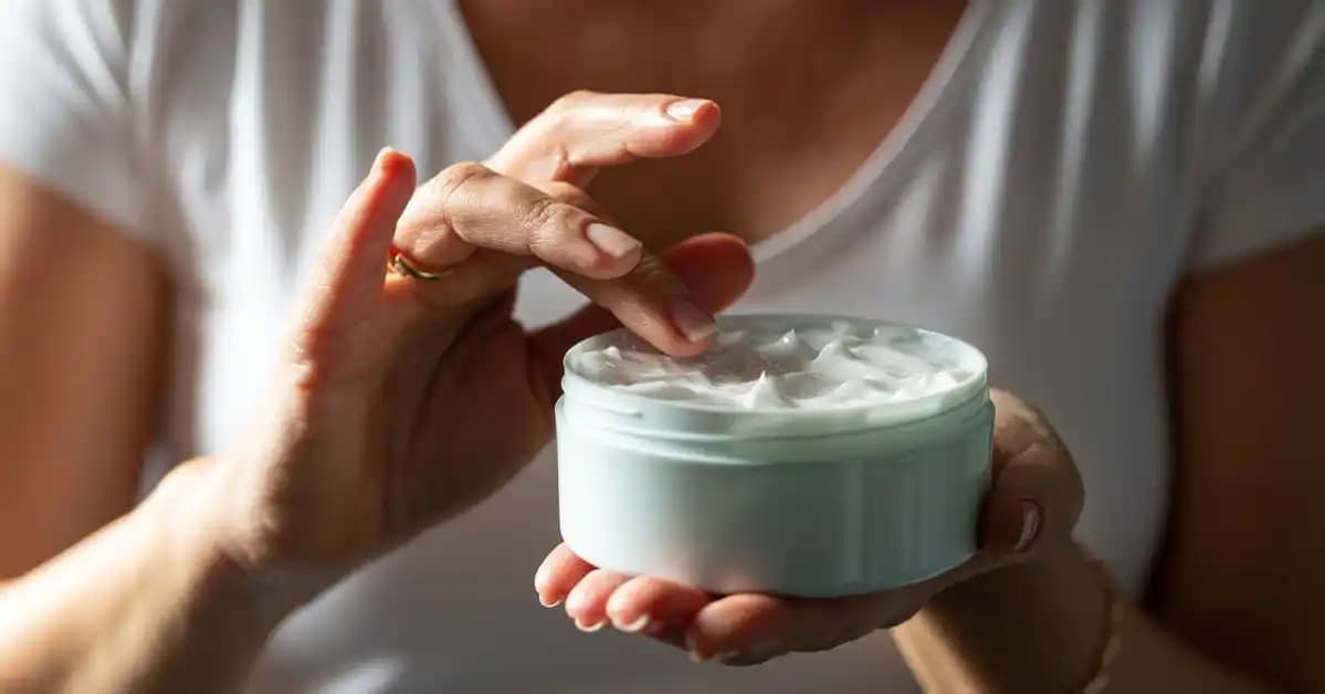 Vücut Losyonu Nedir, Faydaları ve Doğru Kullanım Yöntemleri Hakkında Bilgi