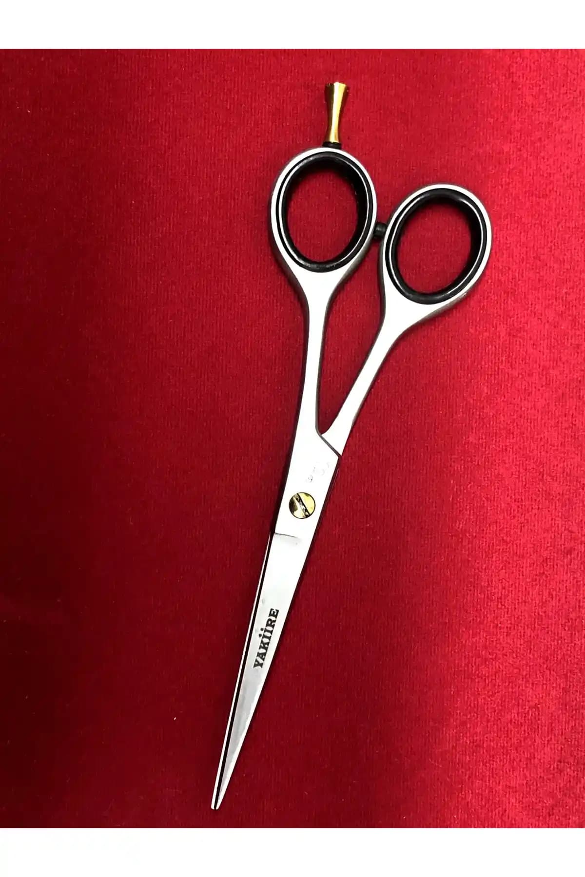 Yakiire Solingen Makas: Almanya'nın Üstün Kalite ve Dayanıklılık Simgesi