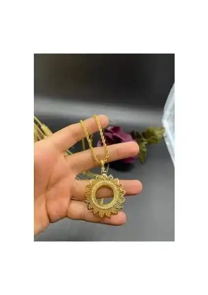 Yıldız Gold İmitasyon: Kozmetik ve Aksesuar Dünyasında Estetik ve Ekonomik Çözümler