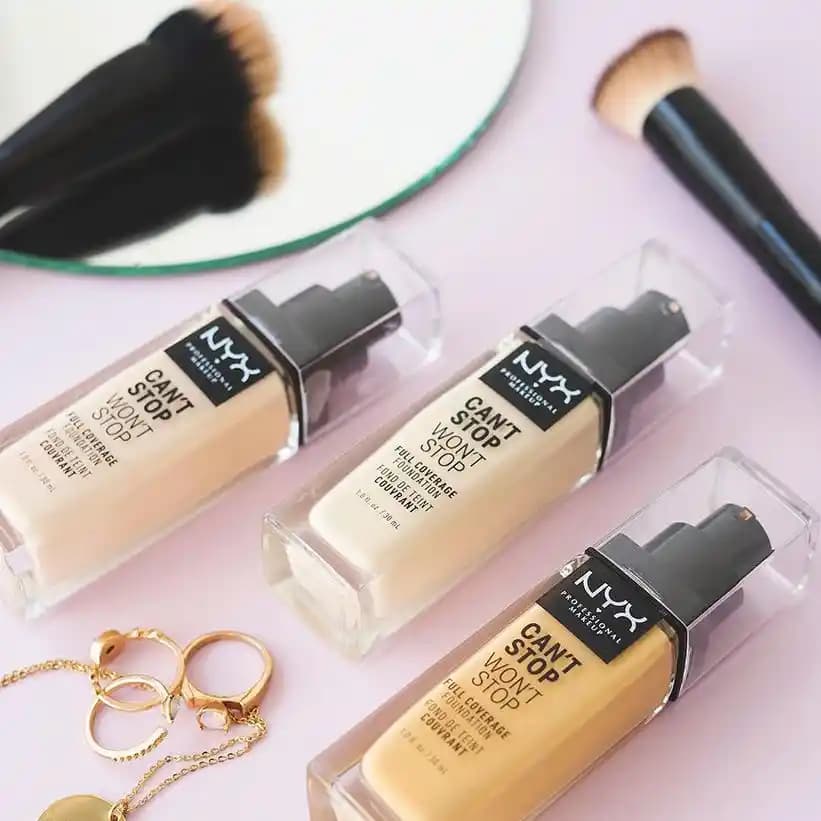 Yüksek Kapatıcı Fondöten Önerileri ve Uygulama İpuçları ile Kusursuz Cilt Görünümü