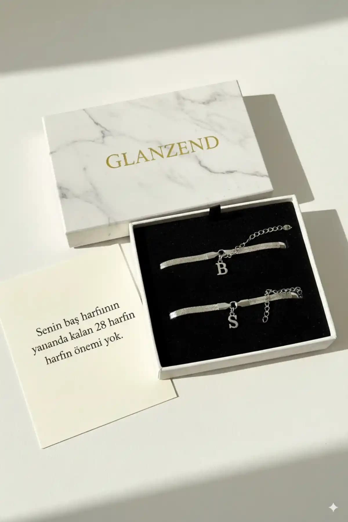 GLANZEND Kararmaz Çelik 2'li İtalyan Harfli Bileklik ile Şıklık ve Anlamı Yakalayın