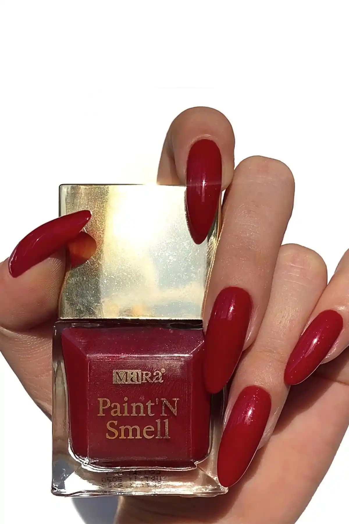 Mara Paint'n Smell Kokulu Oje Blooming Rose 15ml: Bordo Parlaklık ve Hızlı Kuruma Özellikleri