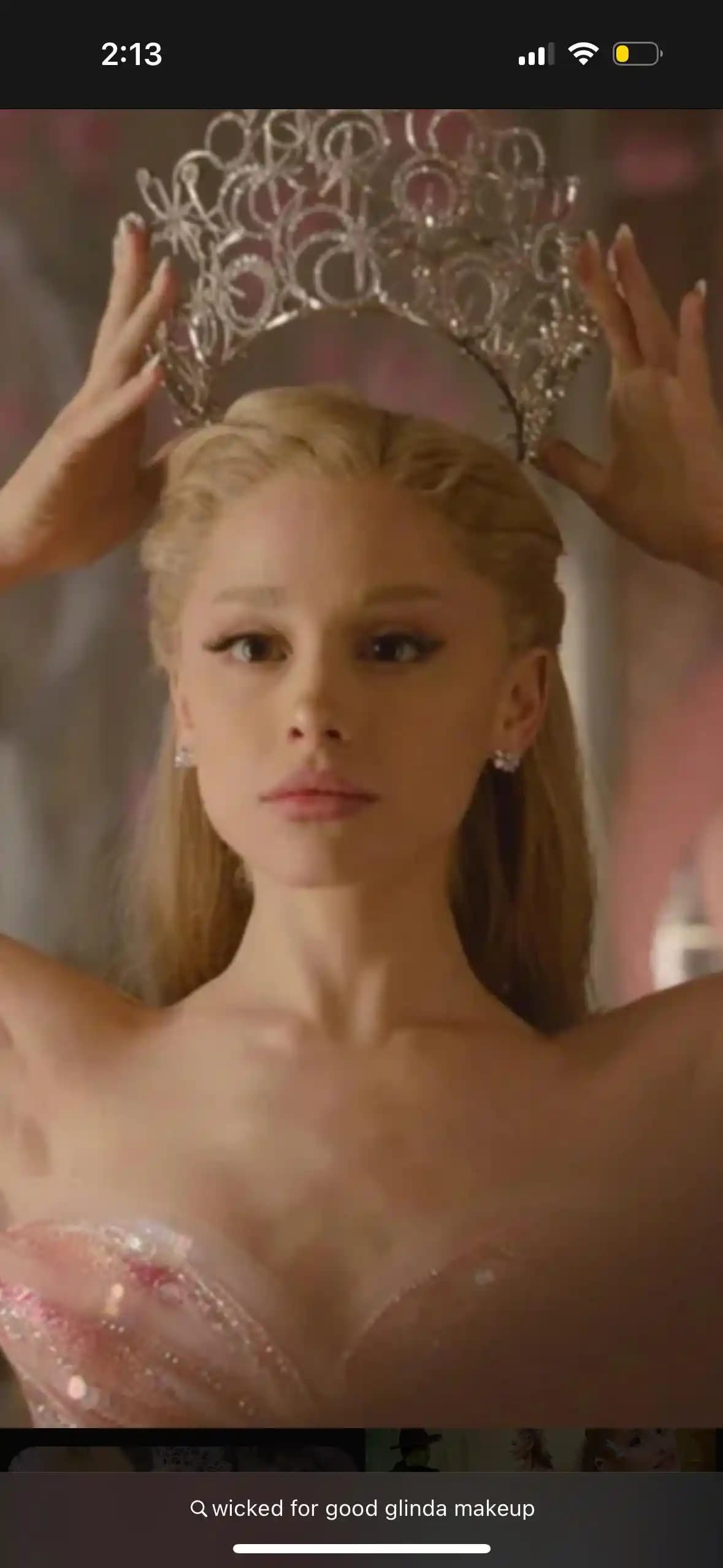Ariana Grande'nin Wicked 2 Filmindeki Mauve Nude Rujunun Detaylı İncelemesi ve Alternatifleri
