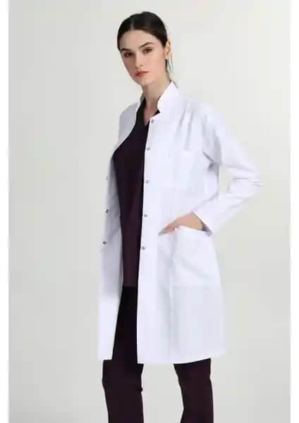 Başak Önlük ve Safa Forma Kadın Önlükleri Karşılaştırması Sağlık ve Eğitim Alanları İçin