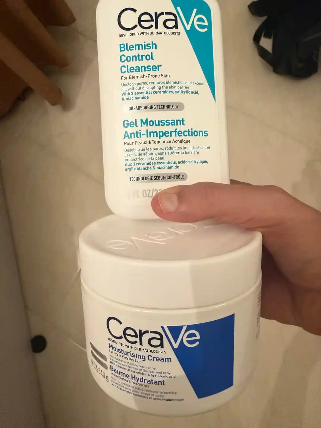 Erkekler İçin Kuru ve Hassas Ciltlere Uygun Temel Cilt Bakım Rutini ve Ürün Seçimi