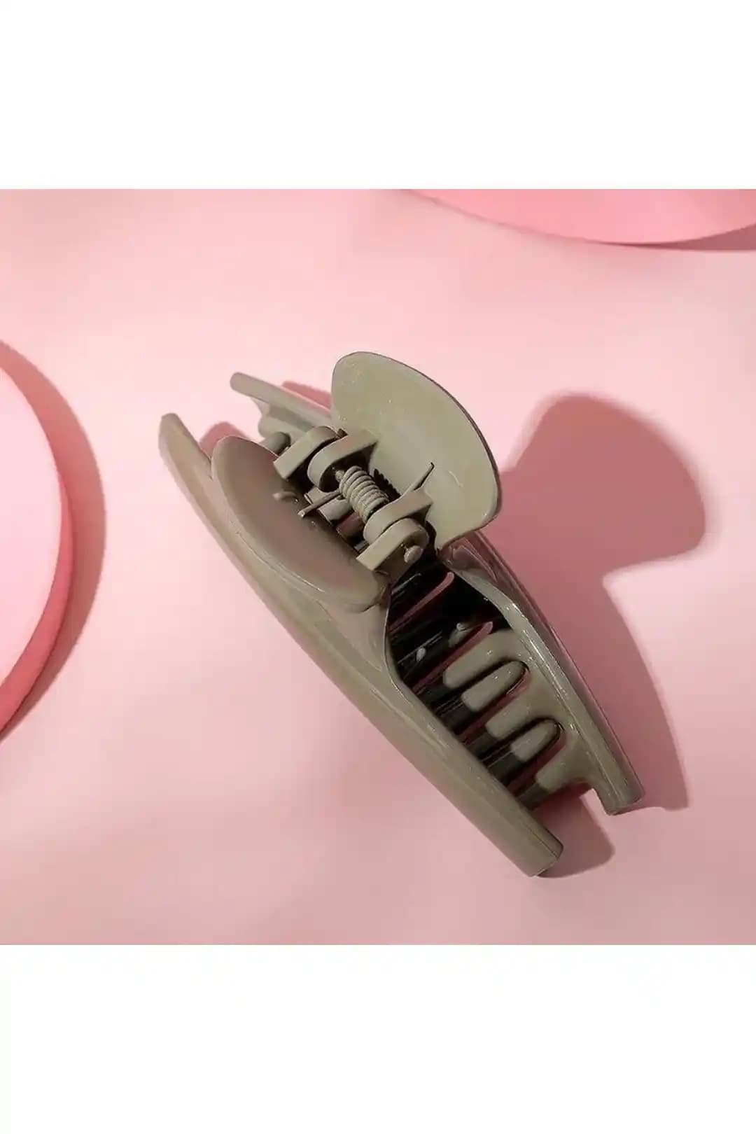 Favori Pençe Toka Rengine Uygun Dudak Parlatıcıları ve Renk Seçenekleri