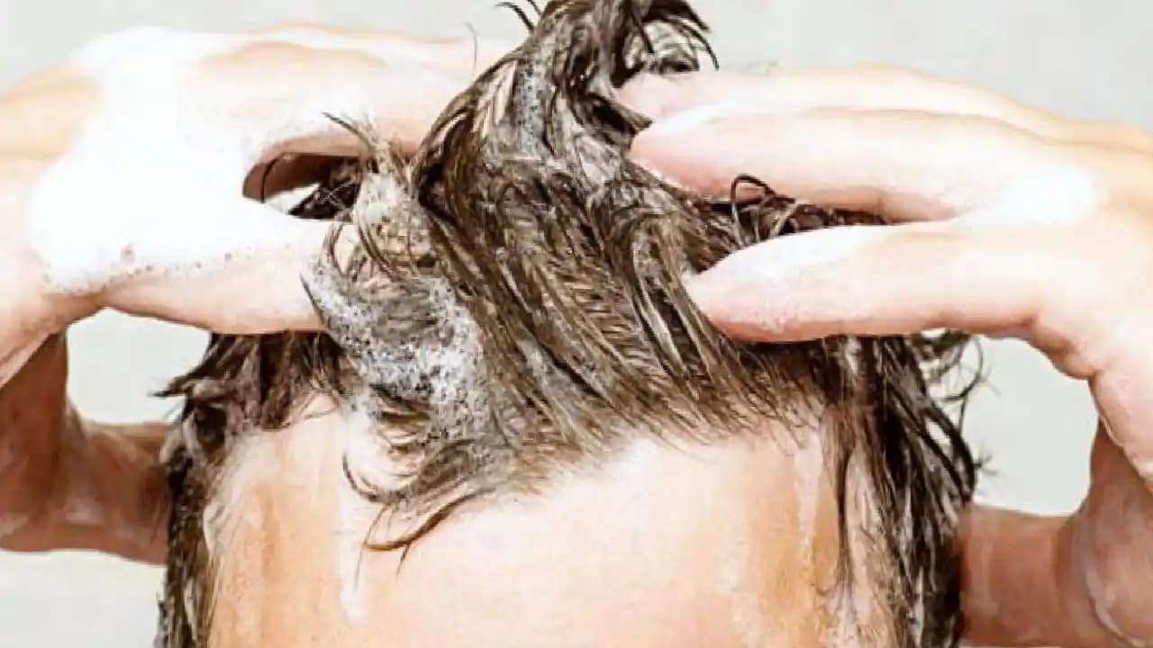 Haftada Bir Kez Saç Yıkamanın Saç Sağlığına Etkileri ve Bakım Önerileri