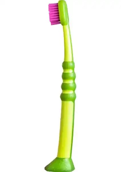 Curaprox Curakid Bebek ve Çocuk Diş Fırçası: Güvenli ve Etkili Temizlik İçin Tasarlandı