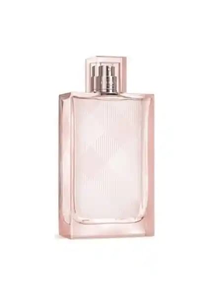 Kadın Parfümü Karşılaştırması: Burberry Brit Sheer ve Chloe Signature Özellikleri