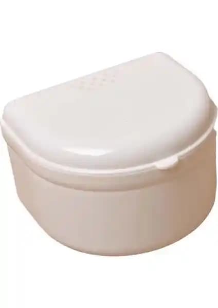 MedLon ve Polywax Diş Protezi Kutuları Karşılaştırması: Malzeme, Boyut ve Kullanım Özellikleri