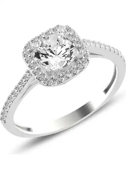 Söğütlü Silver Rodyum Kaplamalı Zirkon Taşlı Kare Yüzük: Zarif ve Dayanıklı Takı Seçeneği