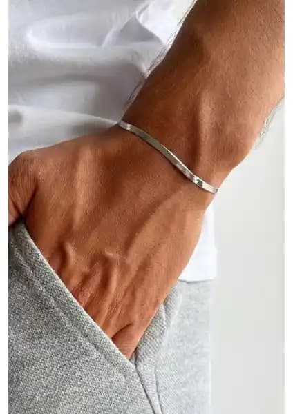 The Collection Unisex Çelik Bileklikleri Karşılaştırması: Tasarım, Malzeme ve Dayanıklılık Analizi