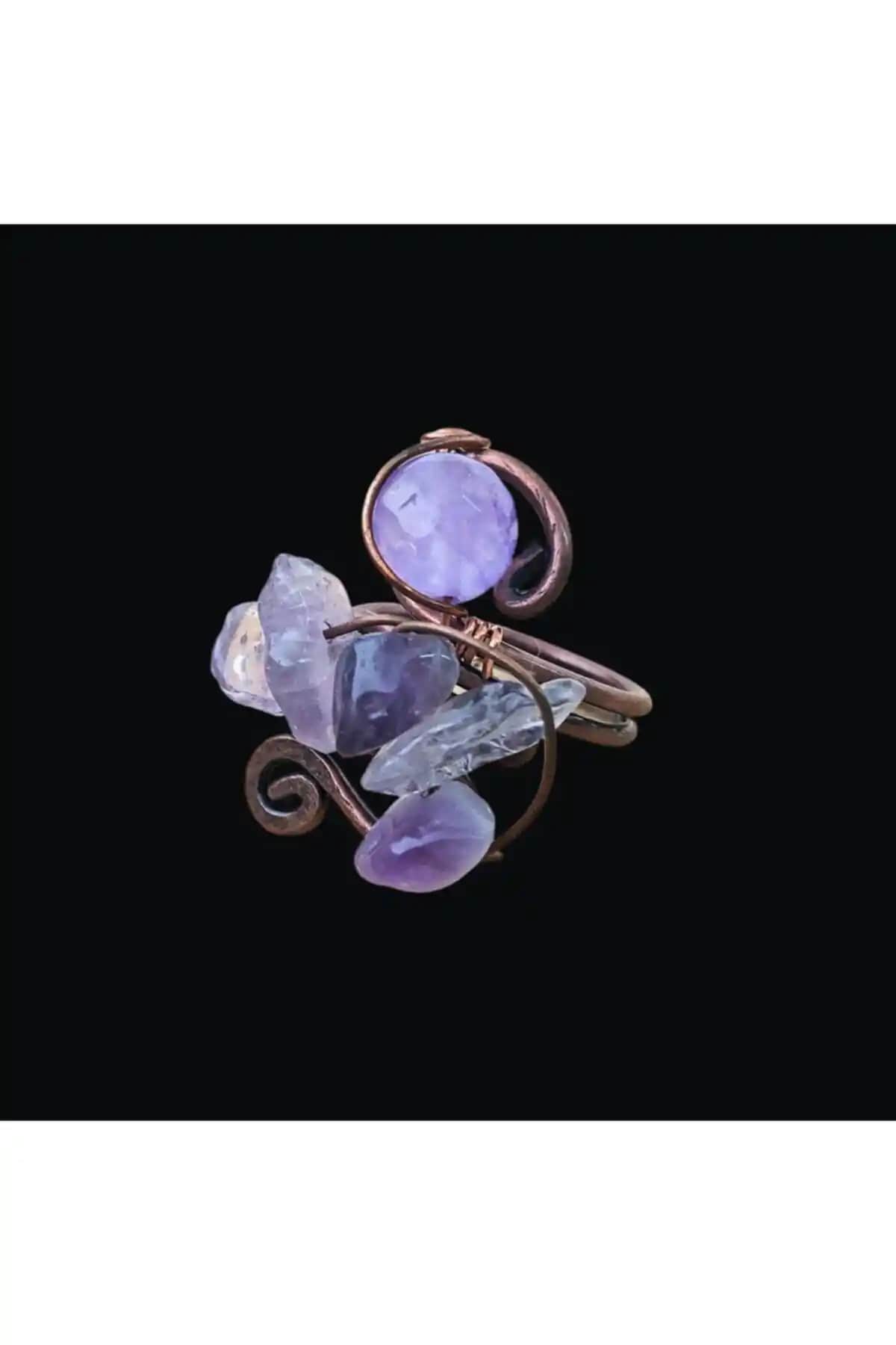 Ametist ve Zultanit Taşlı Yüzüklerin Karşılaştırması: Özellikler ve Kullanıcı Yorumları