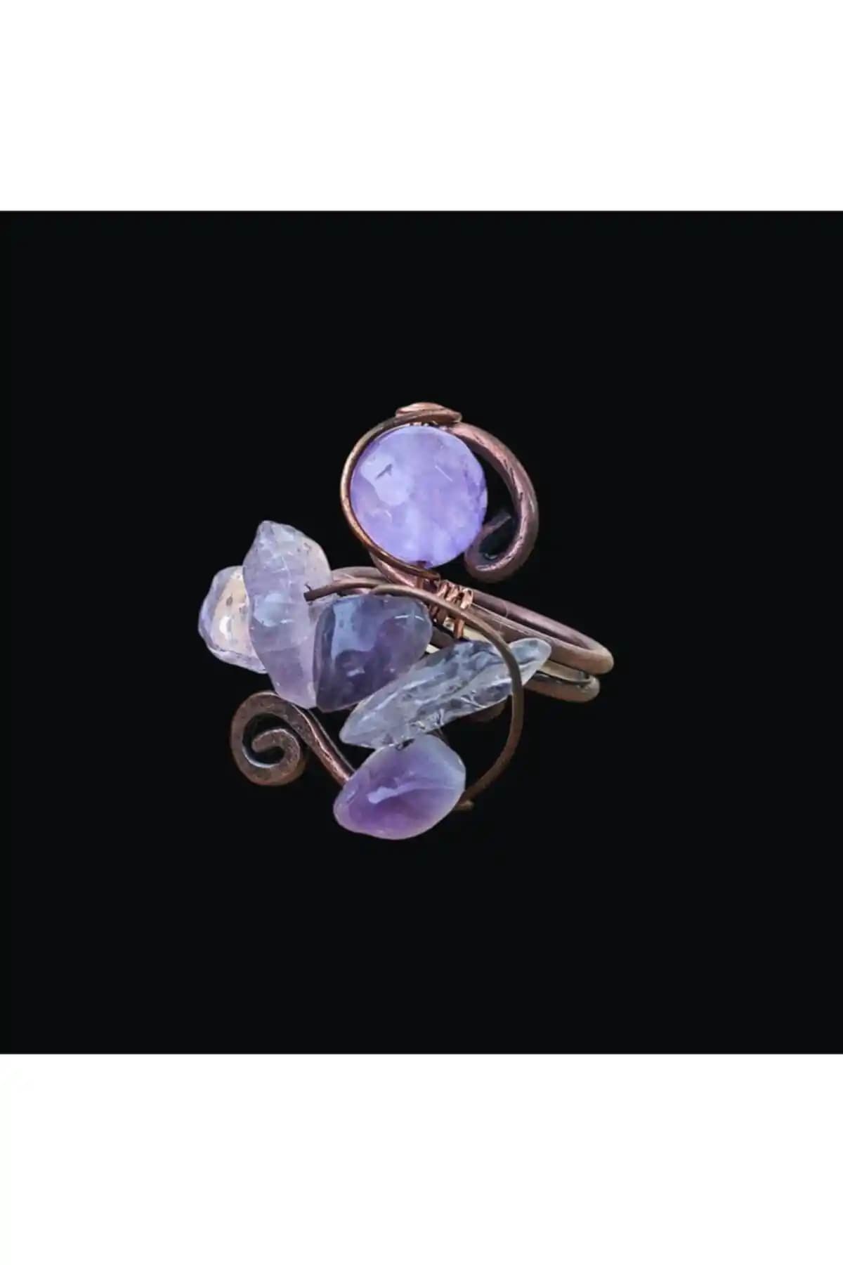 Ametist ve Zultanit Taşlı Yüzüklerin Karşılaştırması: Özellikler ve Kullanıcı Yorumları