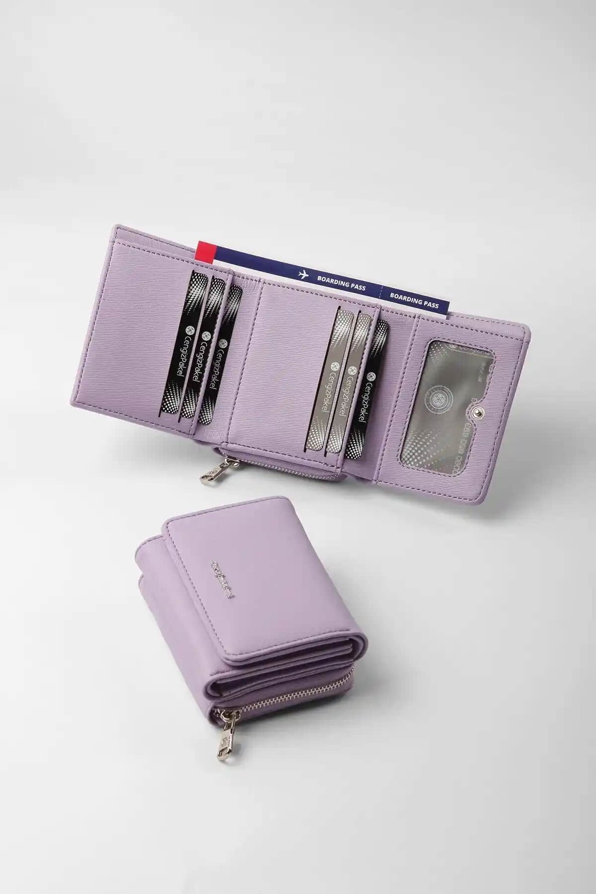 Antalya Kadın Mor Cüzdan Portföyü Şık ve Kullanışlı Tasarımıyla Günlük Kullanım İçin Idealdir