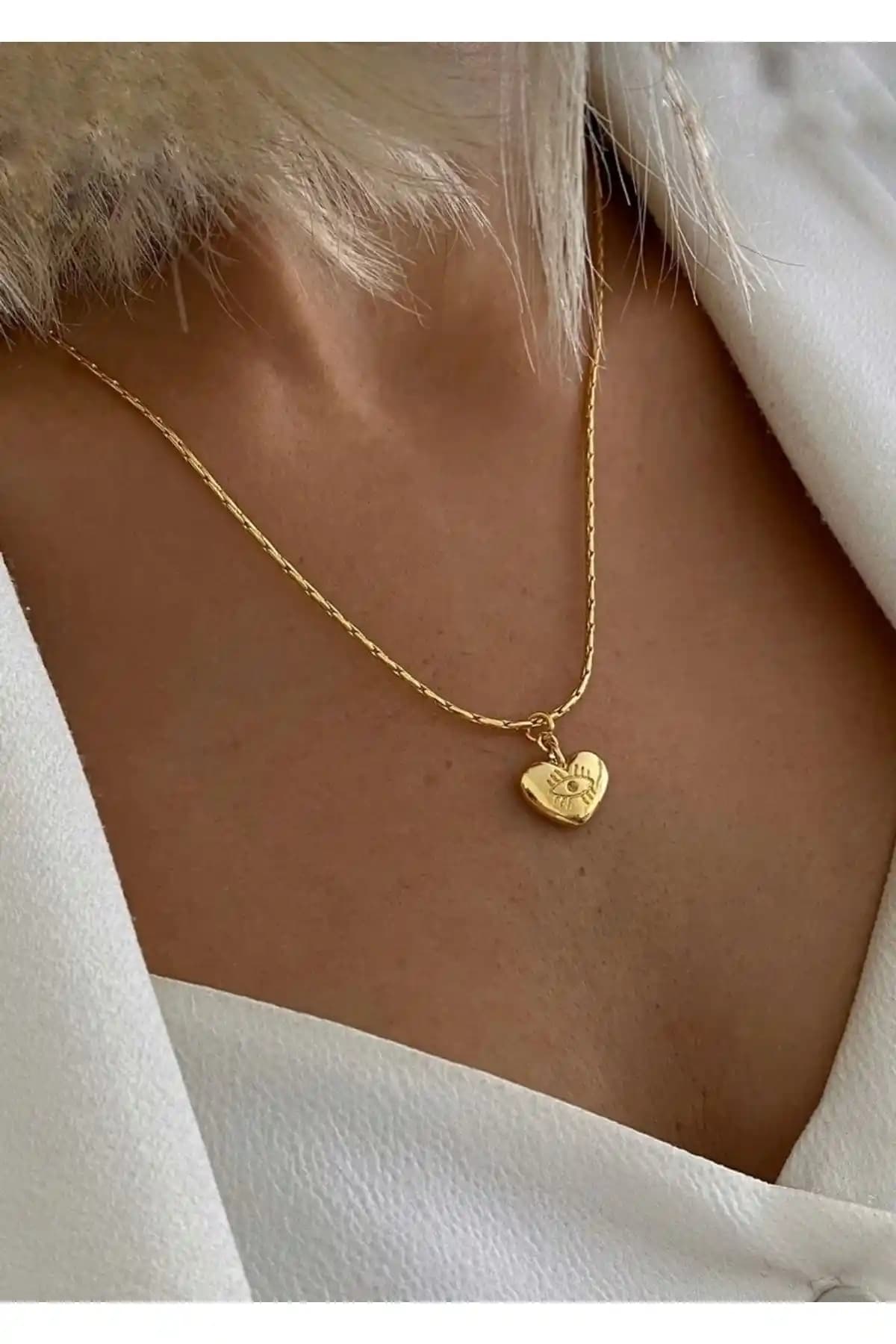 Asia Leuvoié Altın Kaplama Göz Kolyesi Şık ve Modern Tasarımın Zarif Simgesi