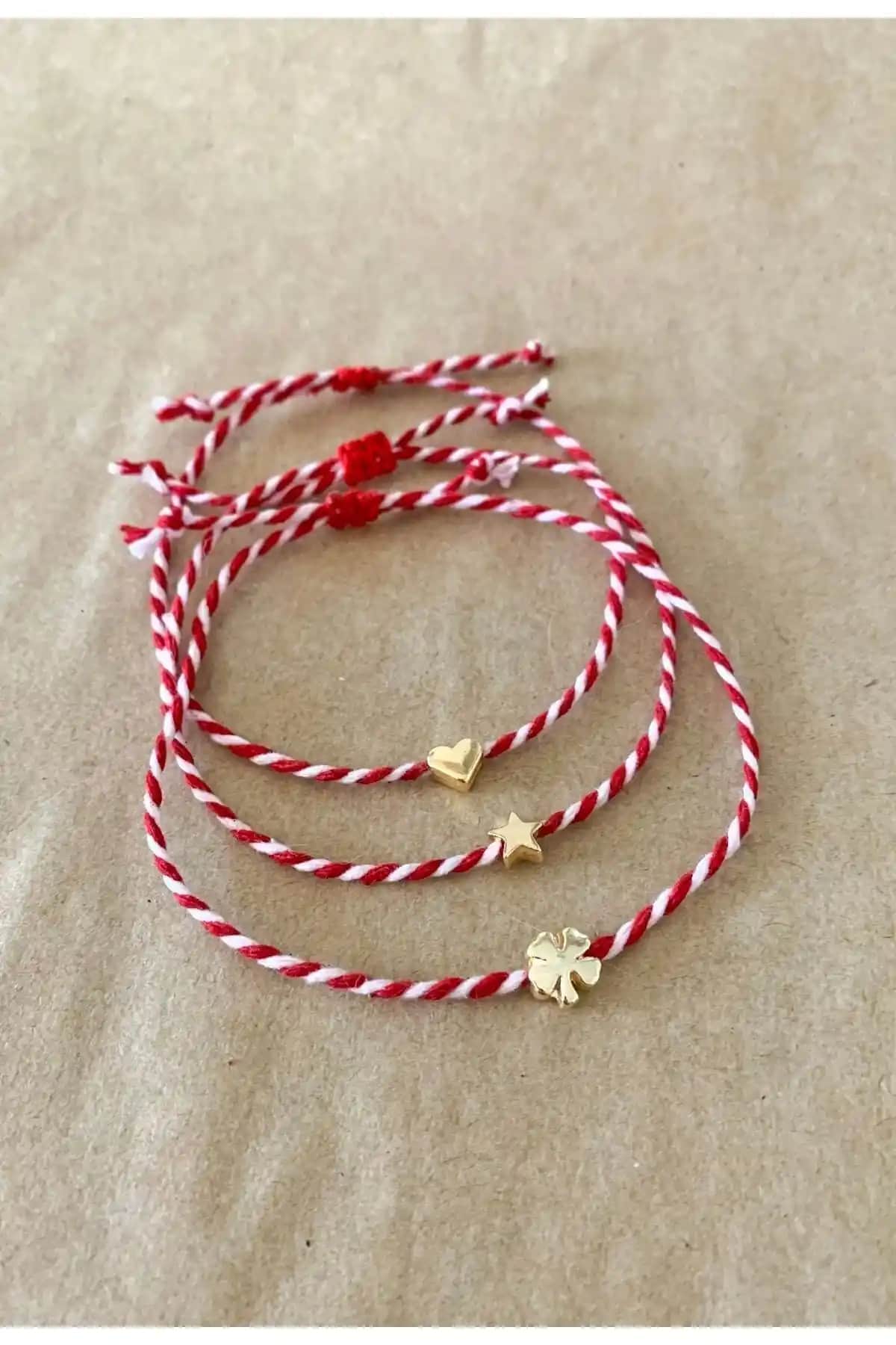 Atelier Çağla ve Misto Aksesuar Marteniçka Bileklik Karşılaştırması