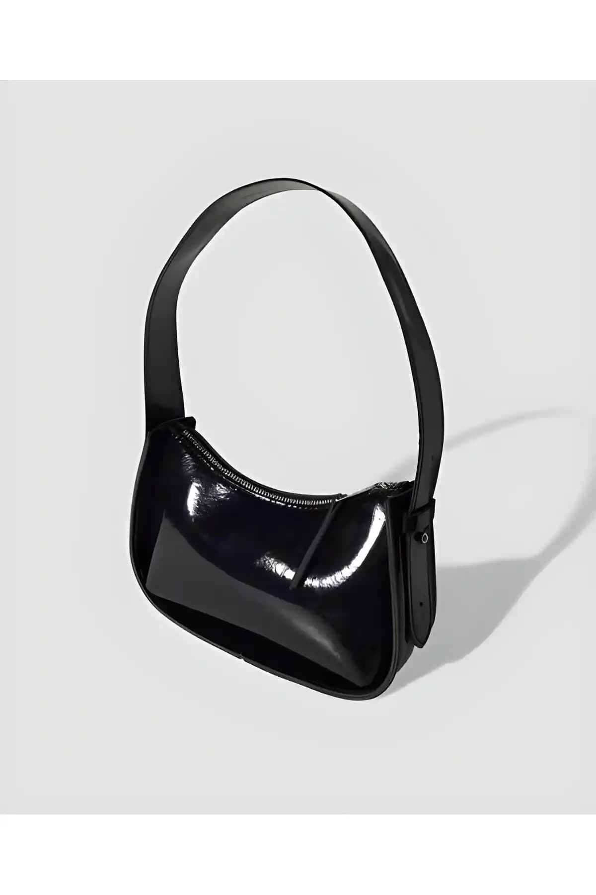 Bag&More ve Genel Markalar Siyah Rugan Baget El Çantası Karşılaştırması