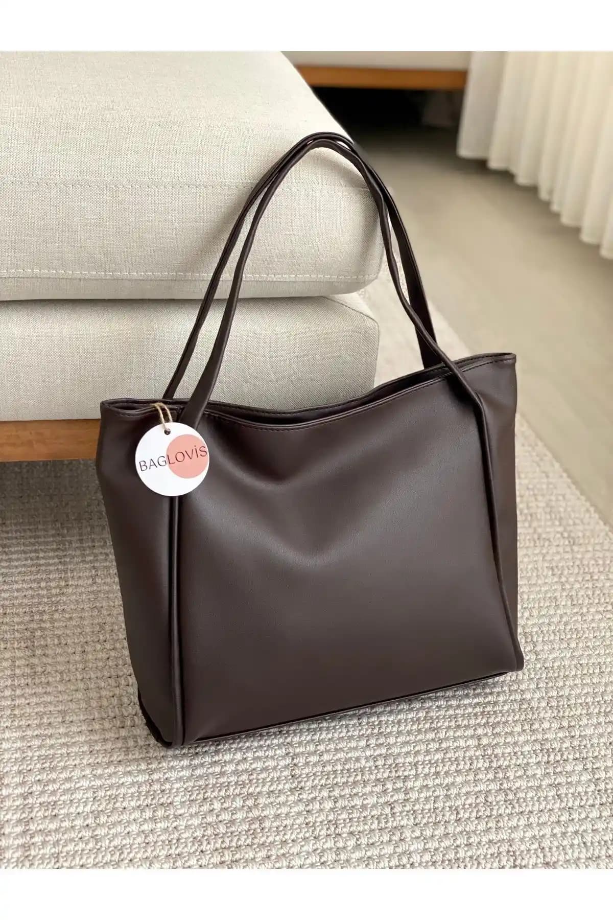 BAGLOVİS Büyük Boy Yumuşak Derili Kadın Çantası Günlük ve Şık Kullanım İçin Uygun