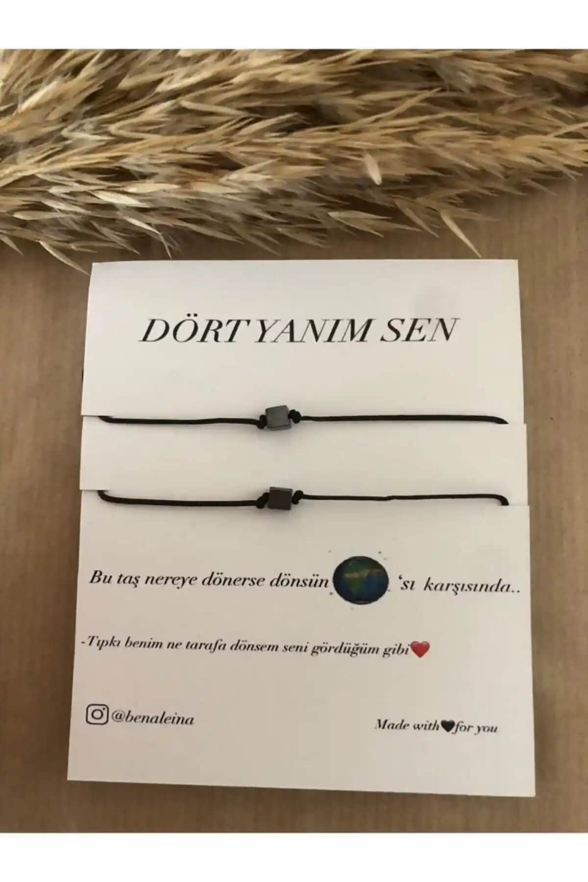 Ben Aleina Dört Yanım Sen Sevgili Bilekliği: Şık ve Anlamlı Tasarım Özellikleri