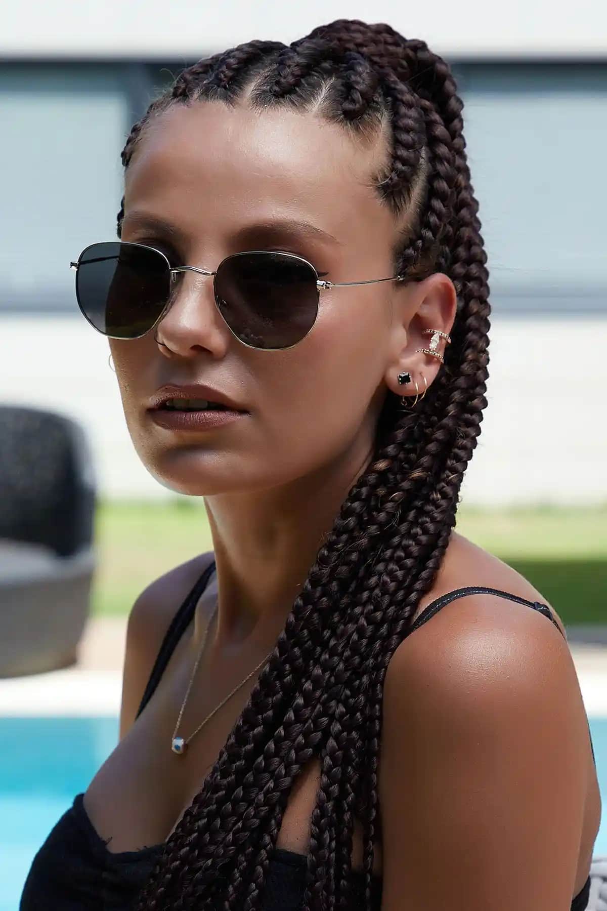 By Harmony Gümüş Siyah Unisex Güneş Gözlüğü Şıklık ve Koruma Sunan Modern Tasarım