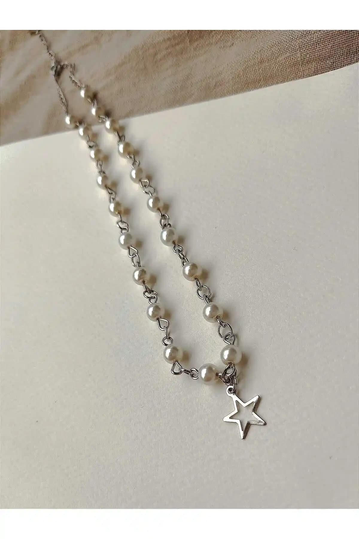 Capella Fairycore İncili Yıldızlı Kolye: Zarif ve Mistik Tasarımıyla Şıklığa Katkı