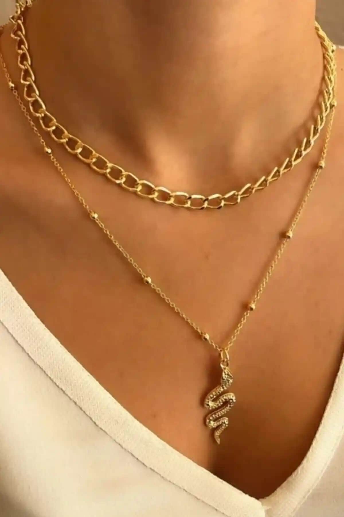 ÇEHRELİZE Yılan Kolye: Zarif ve Dayanıklı Altın ve Gümüş Seçenekleriyle Modern Takı