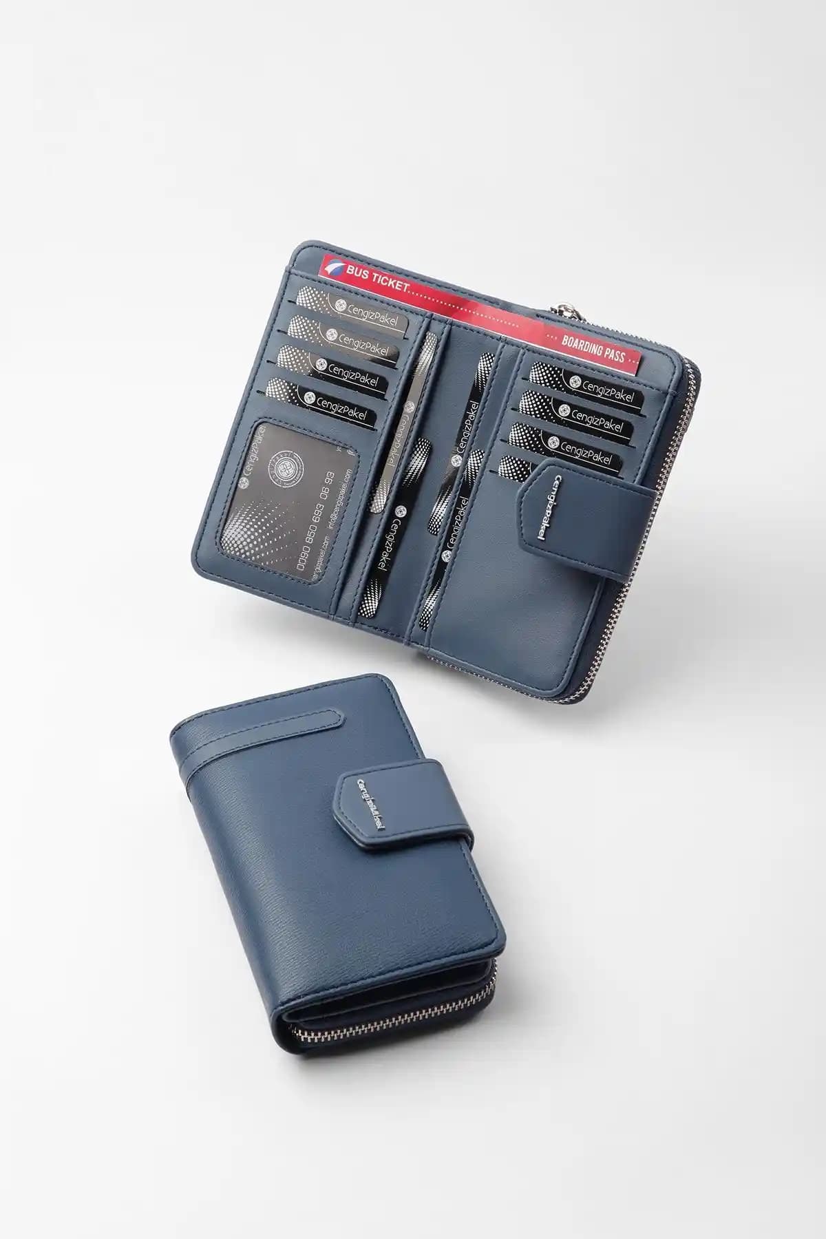 Cengiz Pakel Indigo Kadın Cüzdanı: Şık ve Kullanışlı Modern Tasarım