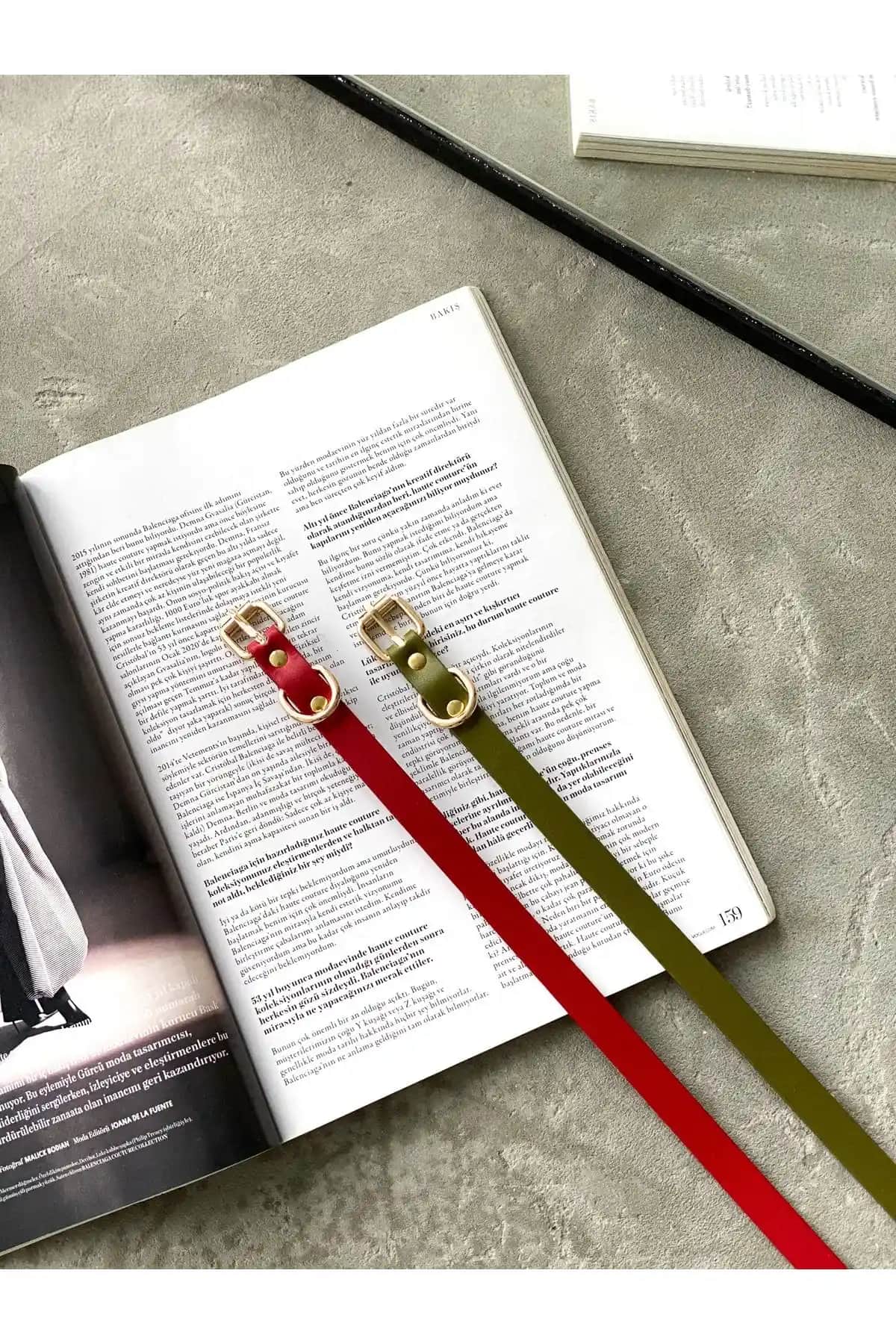 coaksco Basic 2'li Set Kırmızı ve Haki Renk Seçenekleriyle Şıklık ve Dayanıklılık Sunar