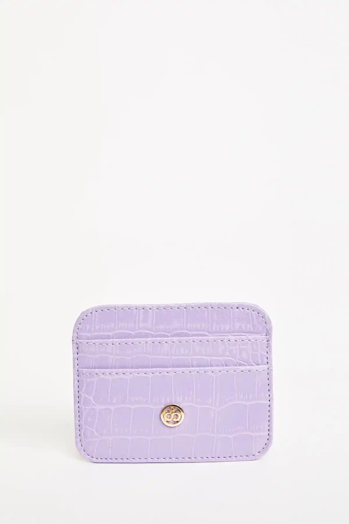 DeFacto Kadın Suni Deri Croco Kartlık: Şıklık ve İşlevselliği Bir Arada Sunar