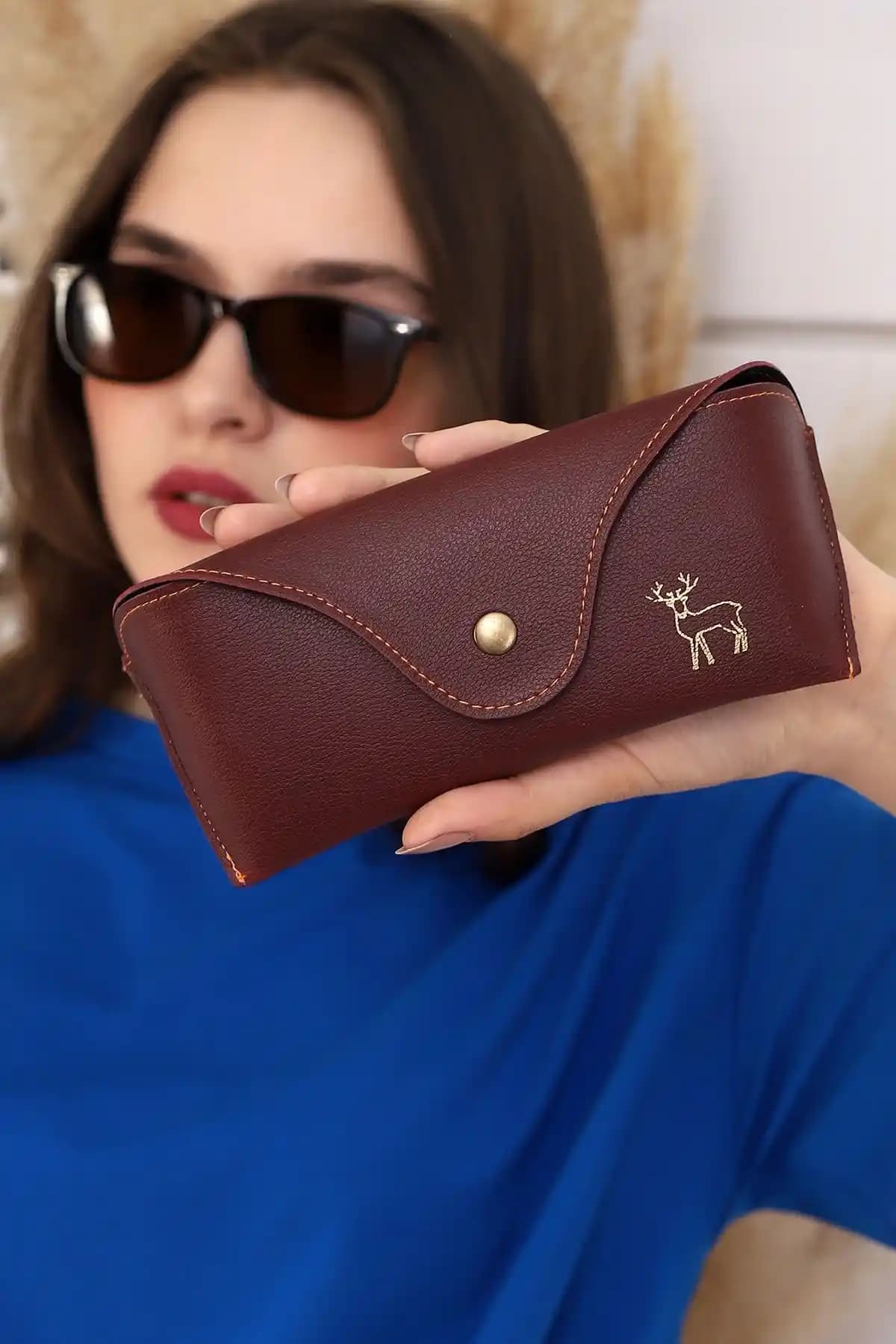 Della Pianto Lilith Gözlük Kabı Modern Tasarım ve Koruma Özellikleriyle Öne Çıkıyor