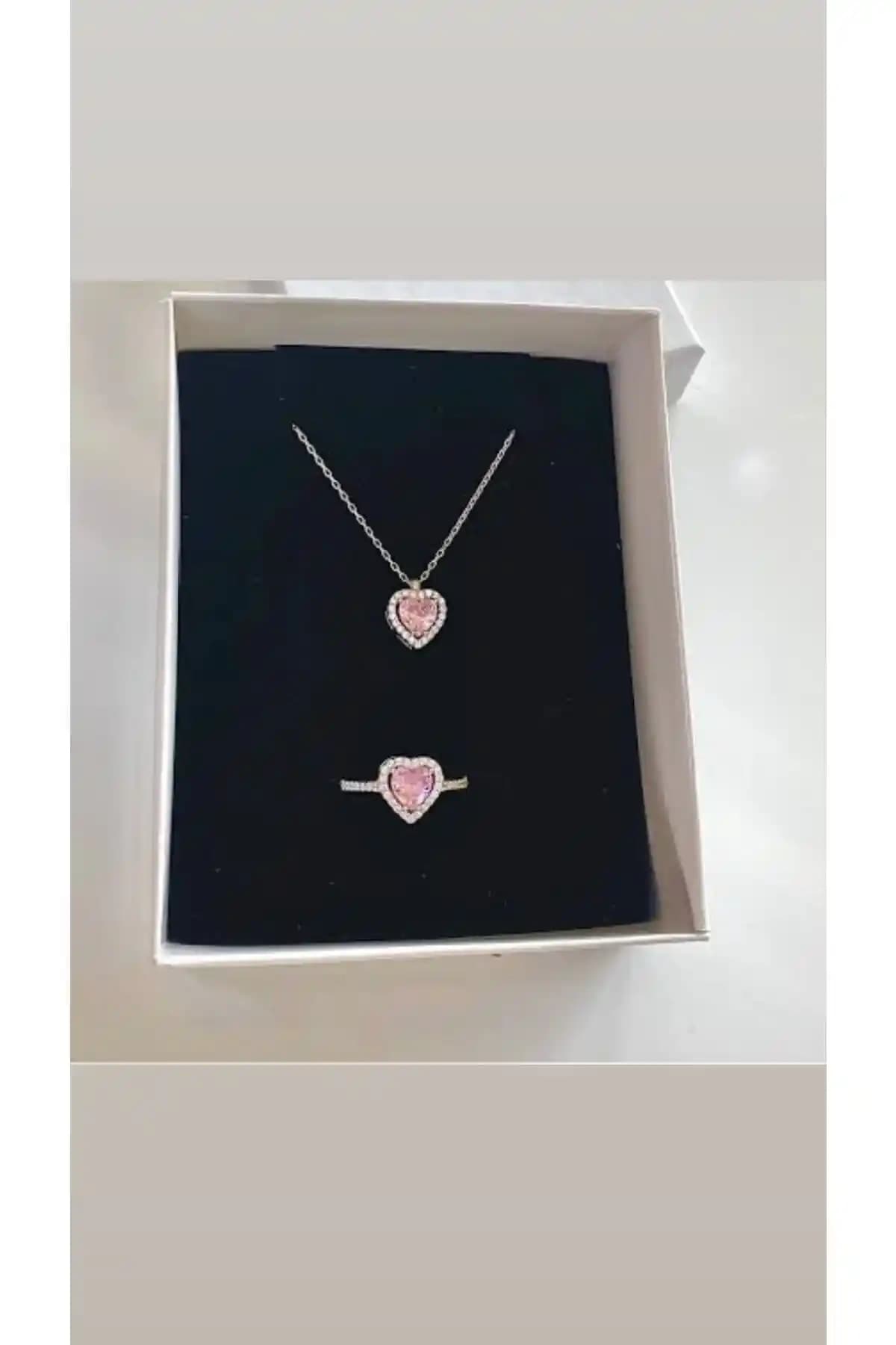 DMR Accessoire ve Everglow Jewelry Aksesuar Setleri Karşılaştırması