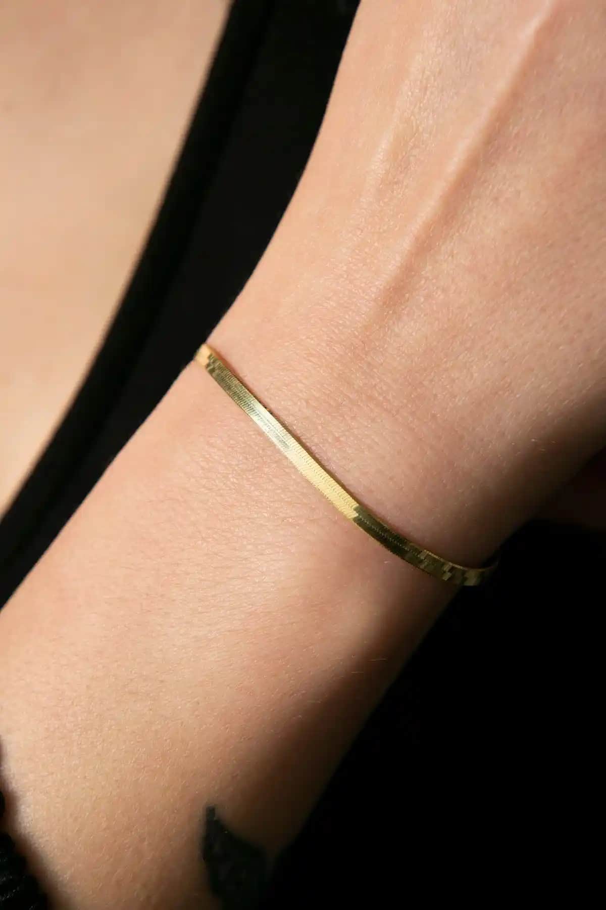 Elika Silver Kadın Bileklikleri Karşılaştırması: Yassı Zincir ve Tilki Kuyruğu Modelleri