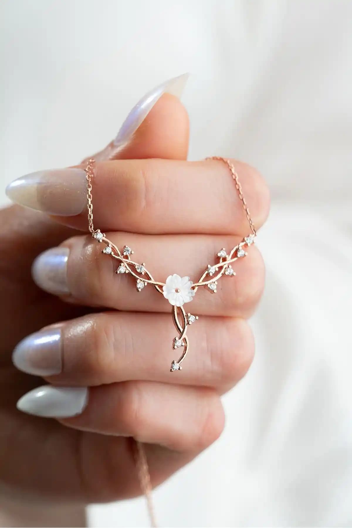 ESSARE ve Miavi Silver 925 Ayar Gümüş Kolye Karşılaştırması ve Kullanıcı Yorumları