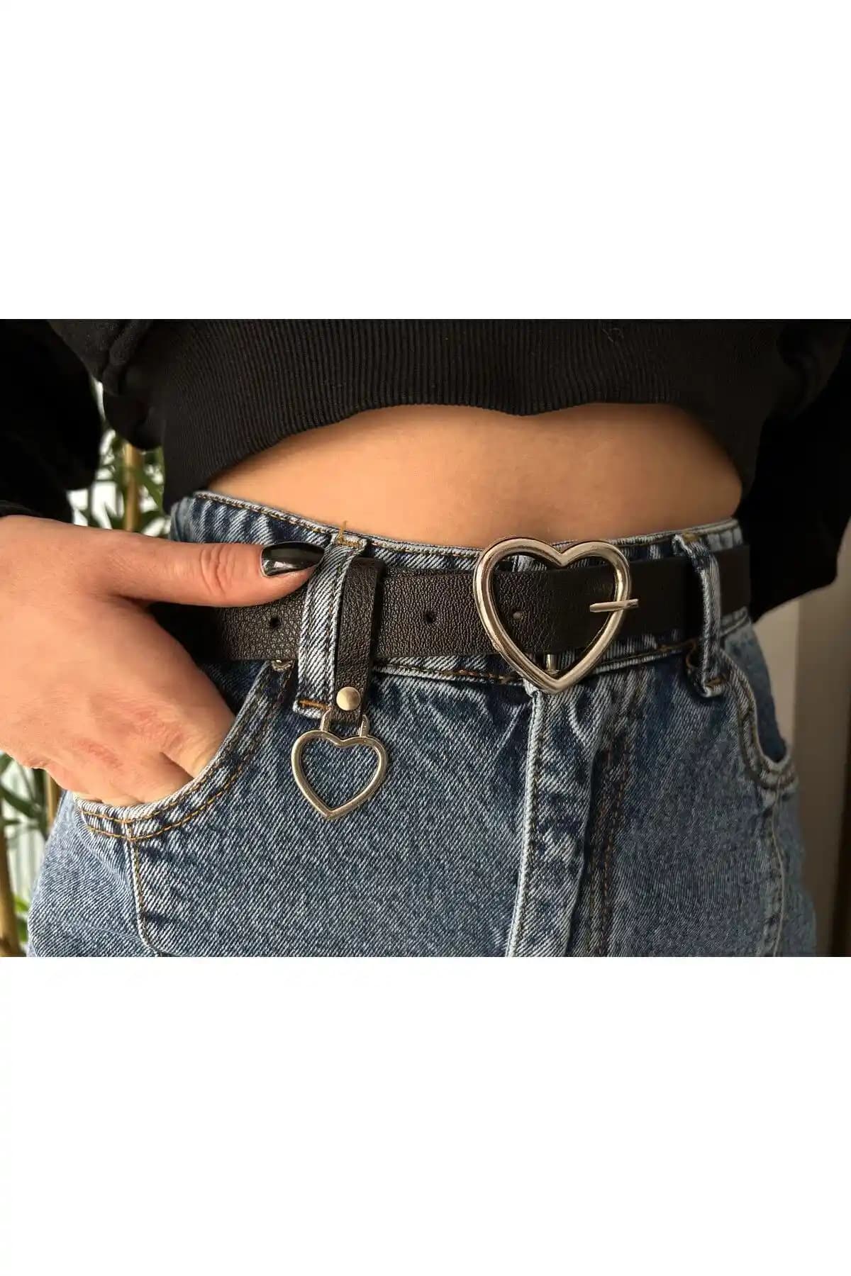Fiori Kalp Tokalı Basic Kadın Kemerleri ile Şıklık ve Fonksiyonellik Bir Arada