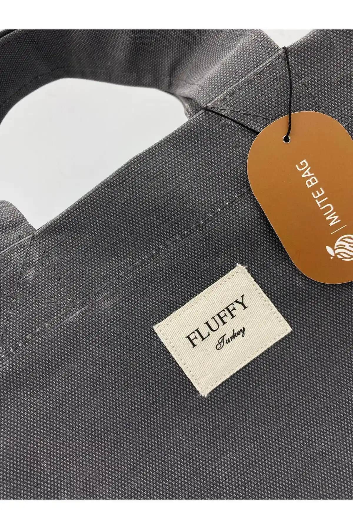 Fluffy Classic ve Fluffy Cookie Kadın Omuz Çantaları Karşılaştırması: Tasarım ve Kullanım Özellikleri