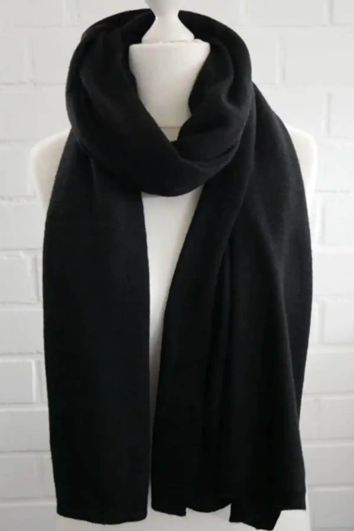 Genel Markalar Unisex Siyah Polar Atkı Şal Kaşkol: Şıklık ve Konforun Uyumlu Birleşimi