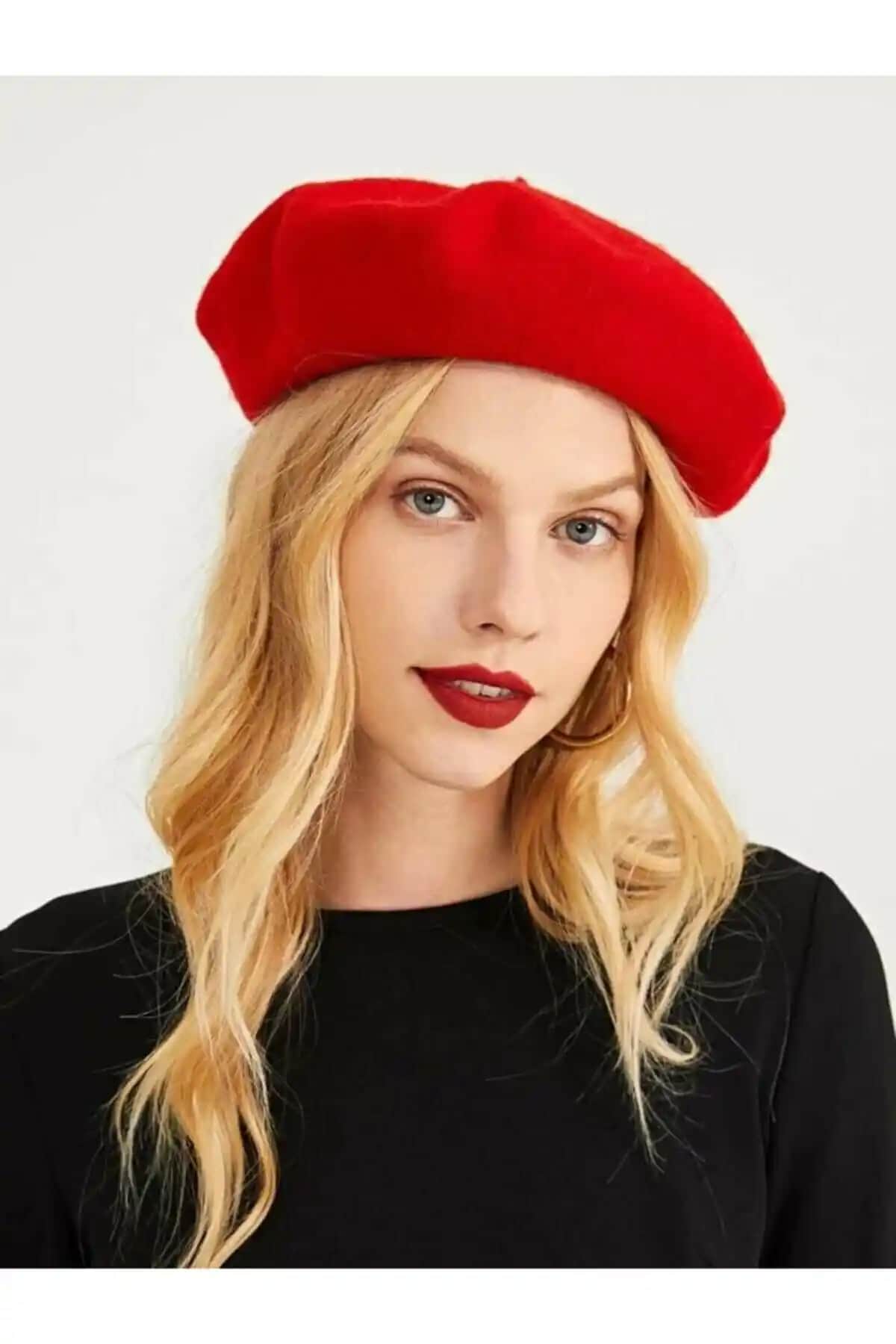 Genel Markalar ve MinaCarin Fransız Ressam Keçe Bere Karşılaştırması